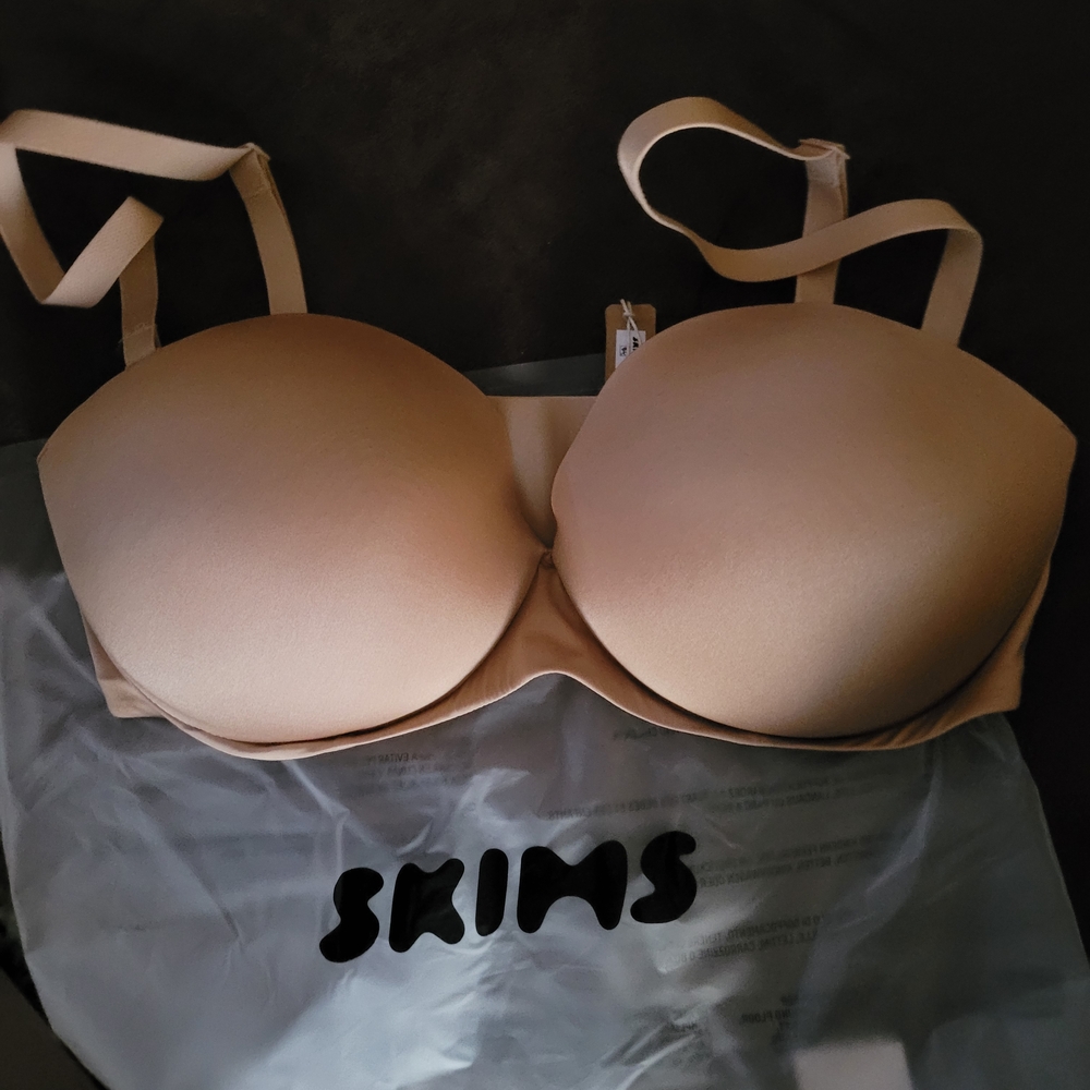 SKIMS Tan Bra - Women's Intimates
